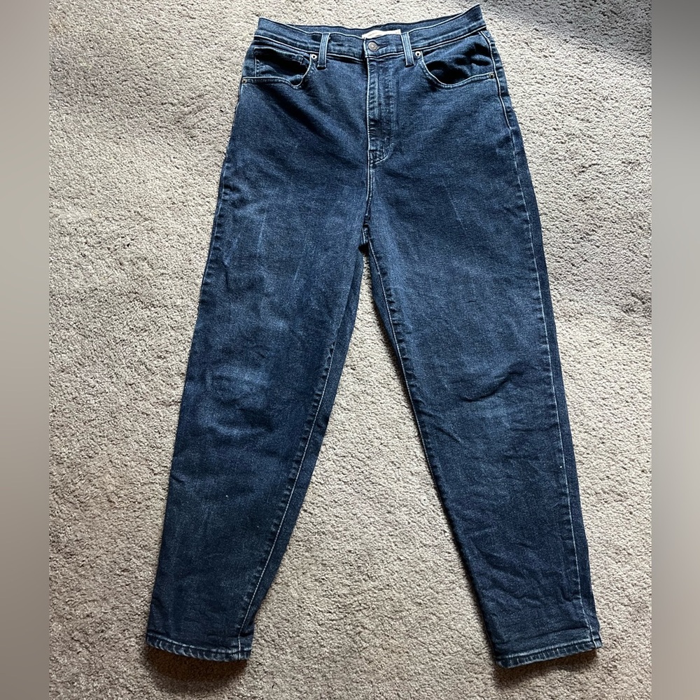Levi’s High Rise Taper Jeans Size 30